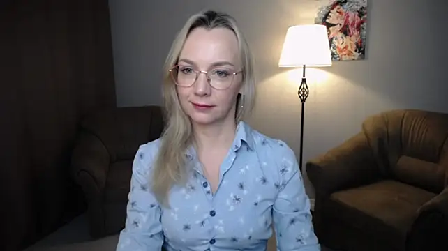 Ava_Elior