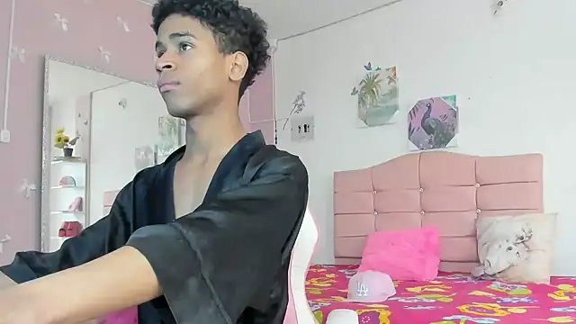 Santy_bigcock_01