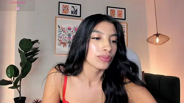 Tiffany_Low