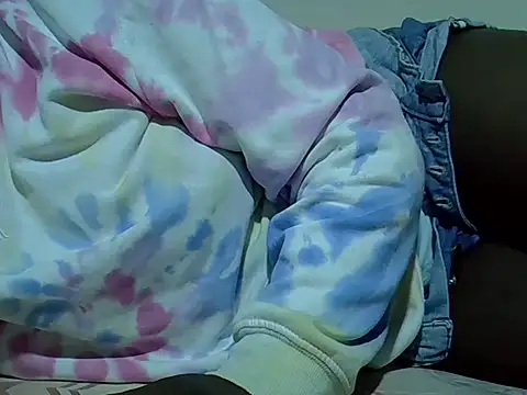 lovey_dovey18 webcam