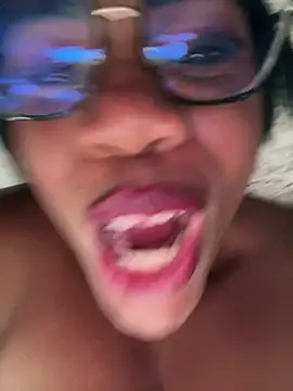 AranzalatinBlaks1 live cam on StripChat