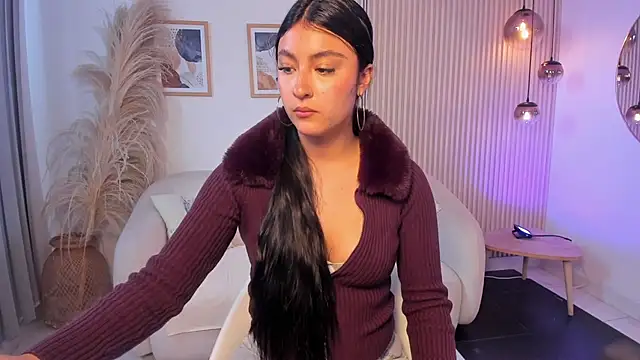 Bella_rochee live cam on StripChat