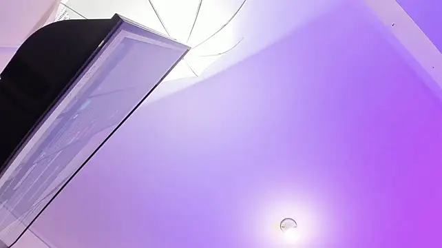 Lisagh_ live cam on StripChat