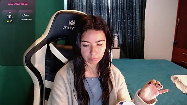 alice_middlee