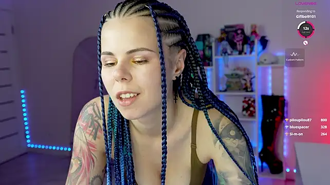 queenalicex (F young) - Day off for you and shopping
