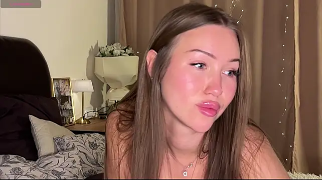 Amelia_Ray_
