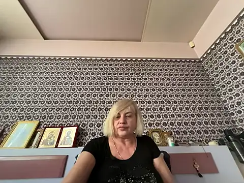 AnastasiaGrey777 live cam on StripChat
