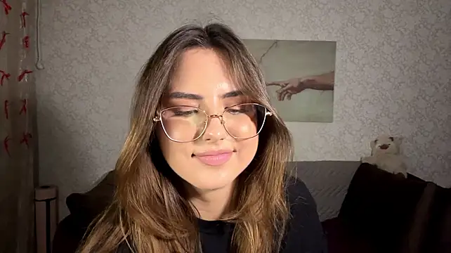 Mina_Aston