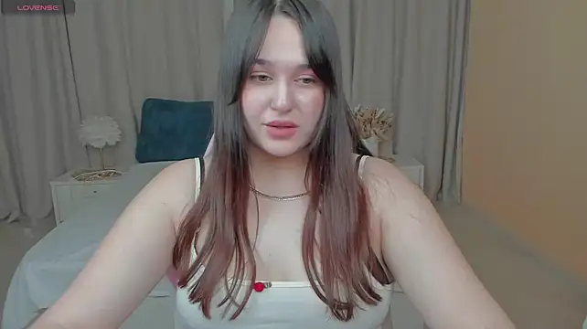 Mila_Vogue