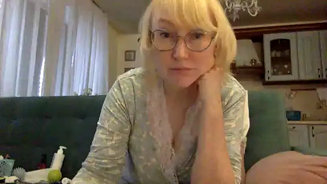 Zeyona