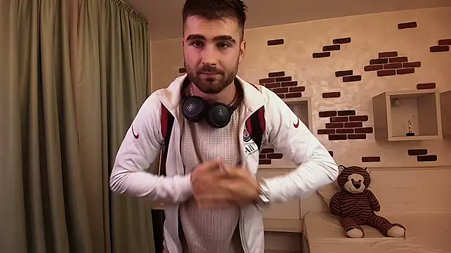 KyloEast
