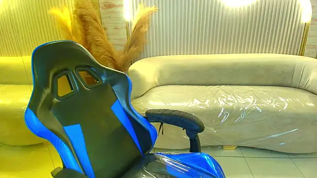 Chloe__r