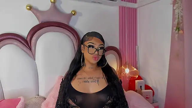 Mia_Jansen live cam on StripChat