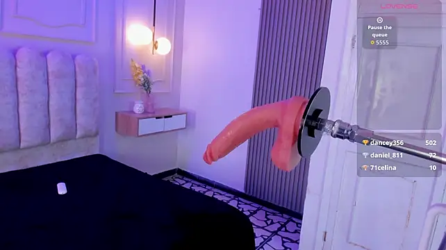 lanna_brunette