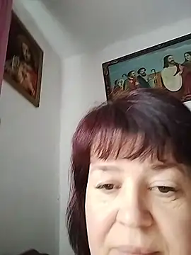 ViktoriaToytor55 live cam on StripChat