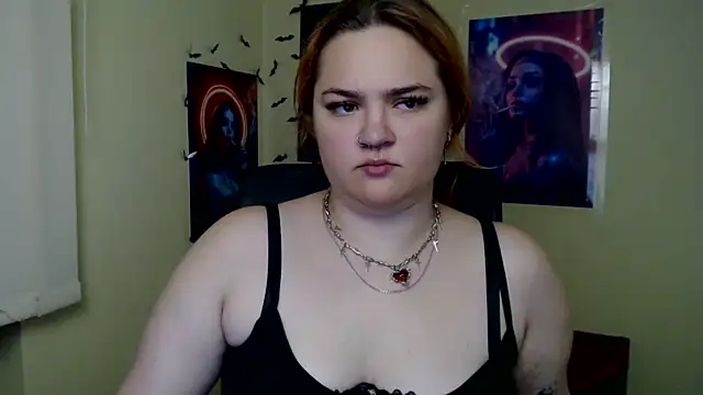 RinaRiii live cam on StripChat