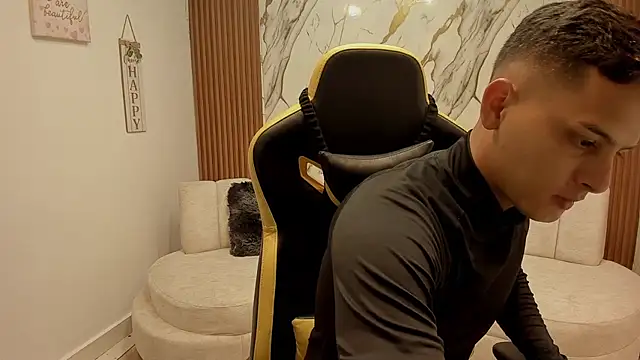 sexy_andres01 live cam on StripChat
