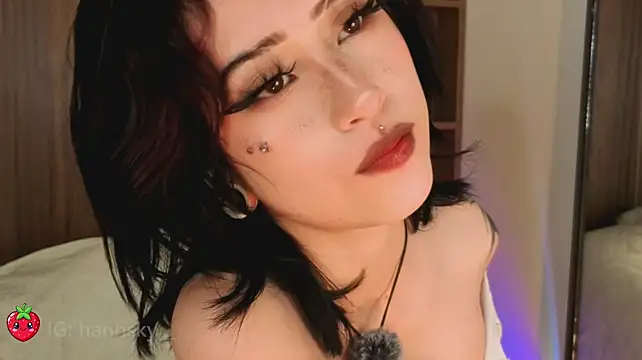 HannahSky_