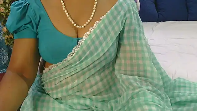 Mallu_Manisha