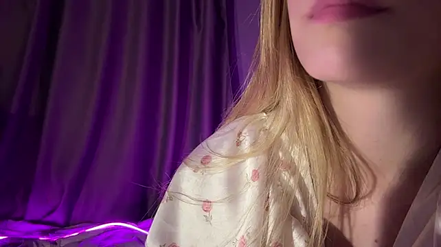 BeautifulFlower live cam on StripChat