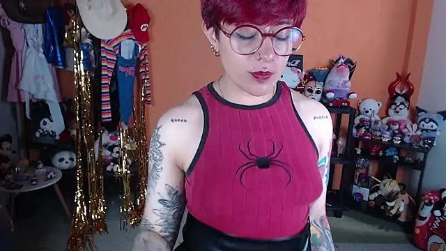 MissMiia2 live cam on StripChat