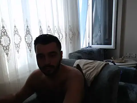 handsomeee04 live cam on StripChat