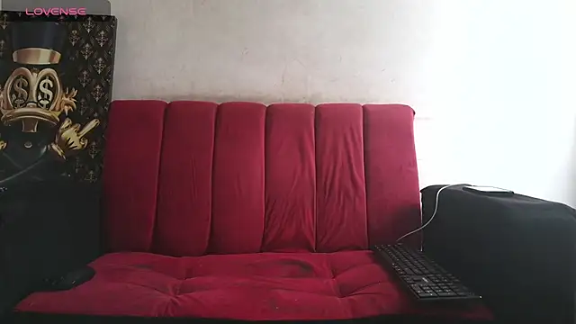 andrewcoopper1 live cam on StripChat