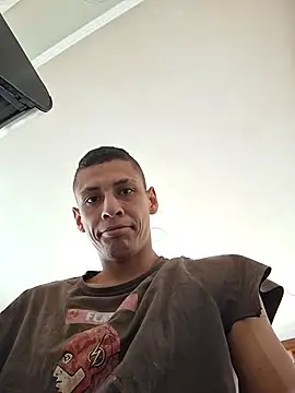 Yordiparra live cam on StripChat