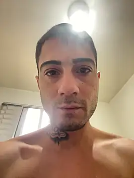guimoooca live cam on StripChat