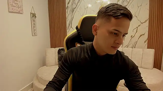 sexy_andres01 live cam on StripChat