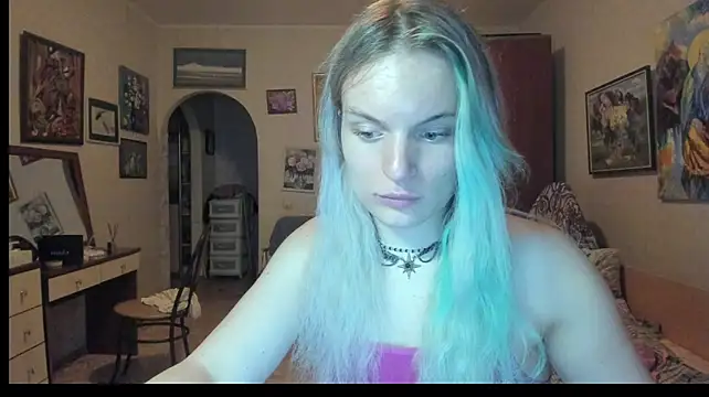 milliKira006 live cam on StripChat