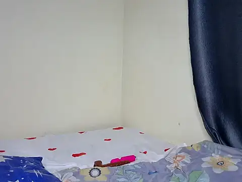 Sexy_godess_brit live cam on StripChat