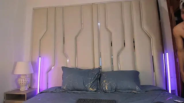 Ethan_Carter_ live cam on StripChat