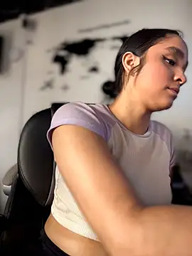 Isabella-Teen