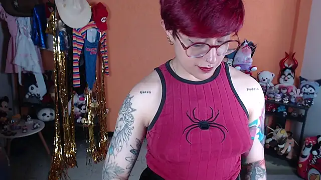 MissMiia2 live cam on StripChat