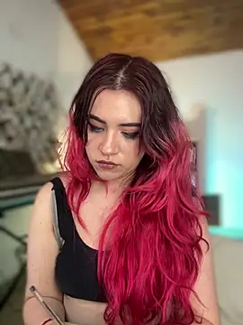 NikkiNix
