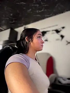 Isabella-Teen