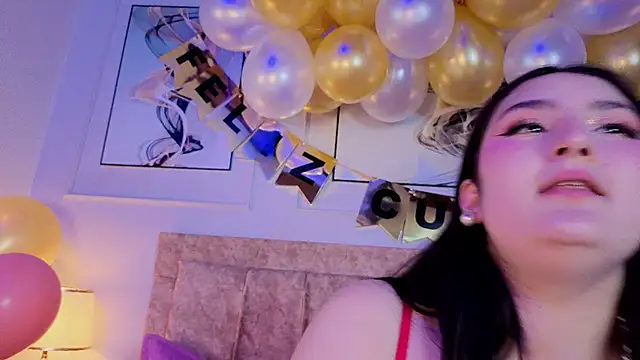 zoe_moon__