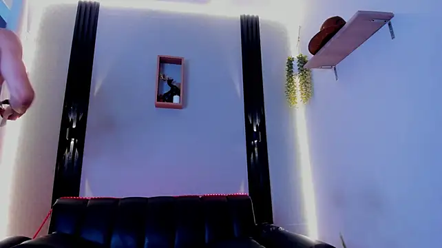 Dark_Valentino_