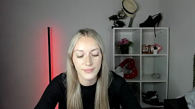 EvelynBlond