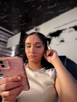 Isabella-Teen