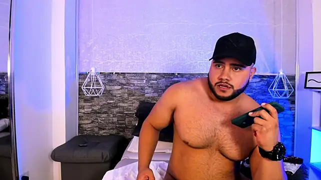 Apolorusso's cam show statistics and live stream