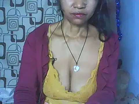 nene_belle live cam on StripChat