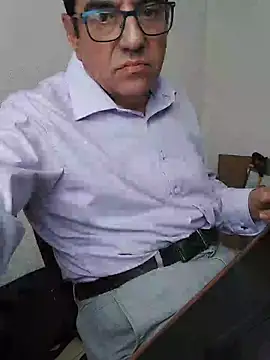 FernandoReuter7 live cam on StripChat