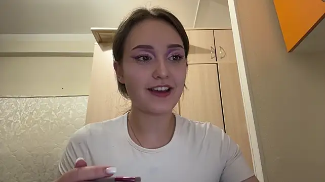 ShereeRepetowski live cam on StripChat