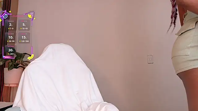 ahvi_ebony