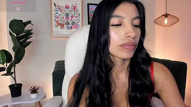 Tiffany_Low