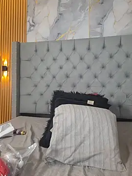 la_indiia (F young) - Messy blow job and saliva in boobs
