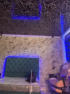 melany_williams (F young) - NAKED SHOW AND OIL IN YOUR BODY