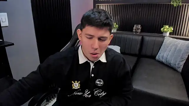 jamescr_ (M twink) - Opened legs showing my hole